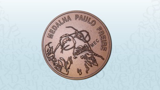 Medalha Paulo Freire, Diálogo Virtual e mais: veja agenda de eventos de abril